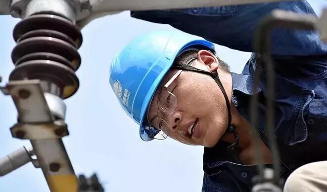 18省電網(wǎng)告急! 夏天里命是他們給的
